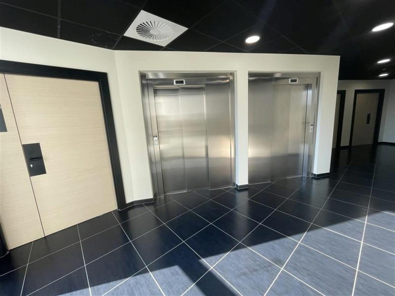 Bureau Castelnau-le-Lez 579m² Vente bureau Castelnau-le-Lez Hérault OVBUR2425913 4
